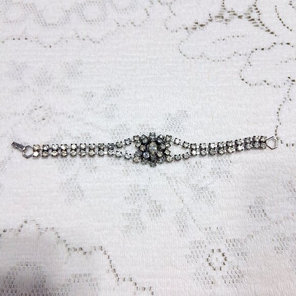 Vintage Signed La Rel Clear Rhinestone Bracelet Retro Bling Jewelry - Picture 2 of 5